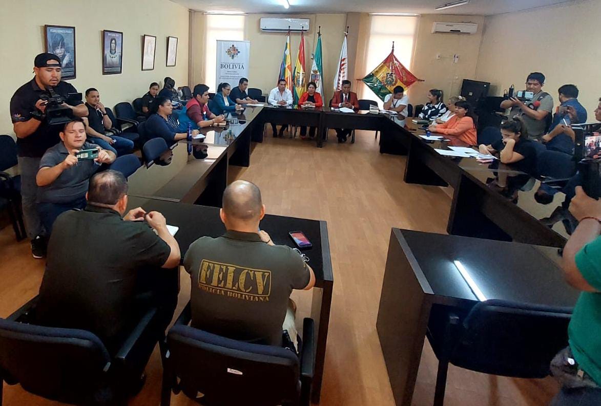 Autoridades se reunieron  para tomar acción en contra de los recientes abusos a menores