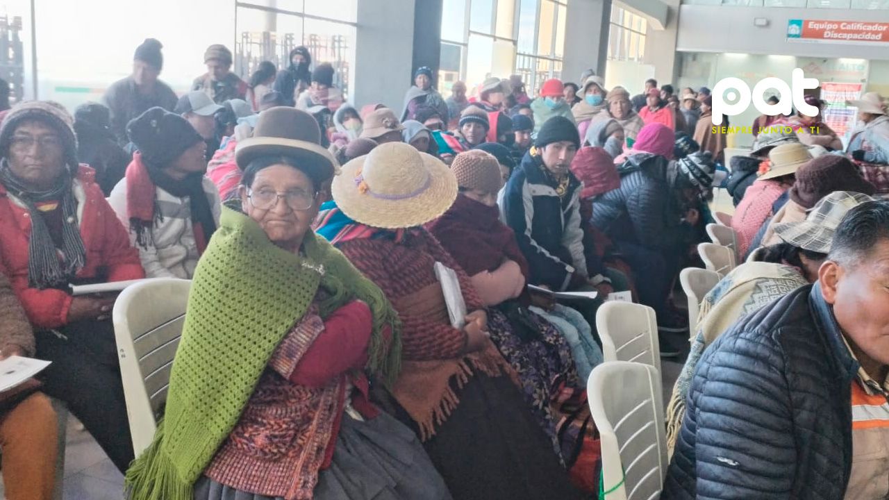 Alcaldía de El Alto inicia pago del bono de bs. 250 para personas con discapacidad grave
