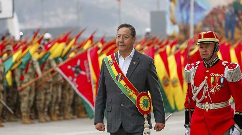 Arce afirma que expresiones "antinacionales" buscan "convulsionar y fracturar" el país