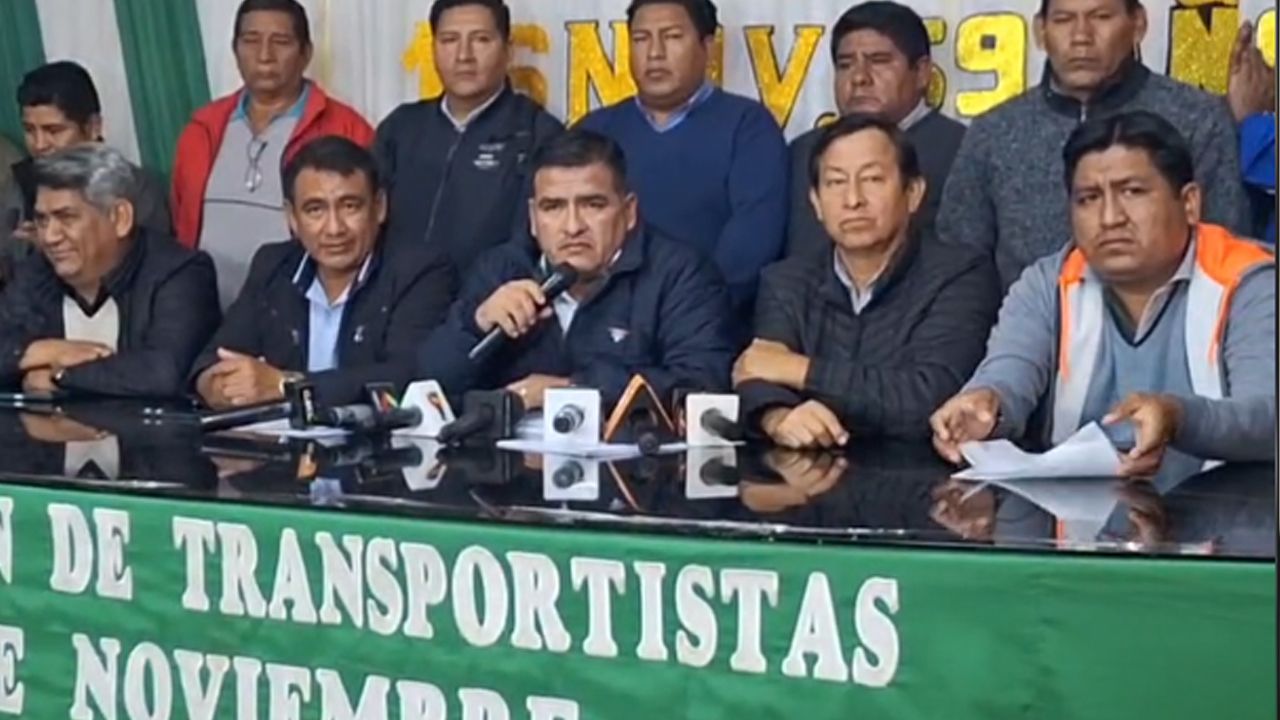 Transporte federado da ultimátum al Gobierno por crisis de combustible