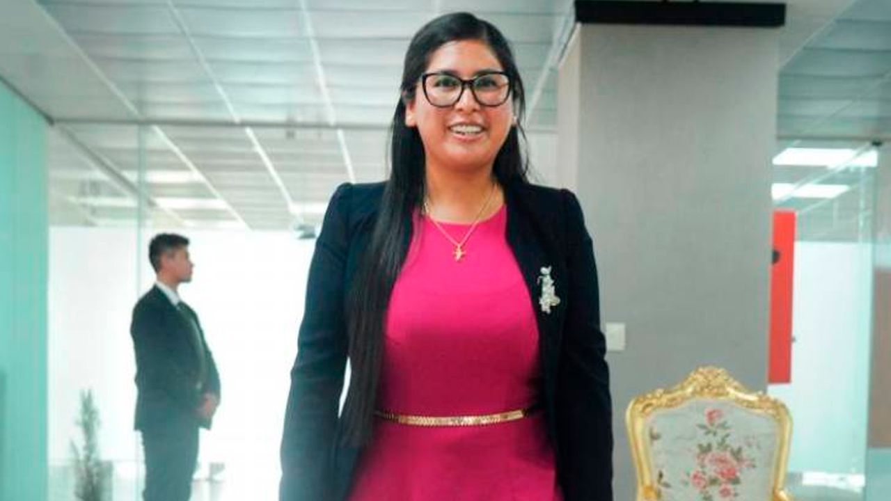 Eva Copa demanda asistencia familiar de Bs 470  para sus hijos