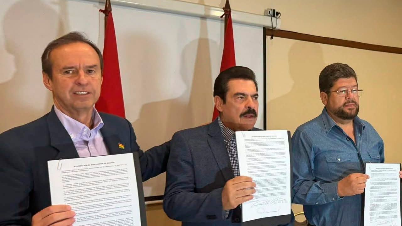 Manfred, Tuto y Samuel sellan acuerdo para garantizar las elecciones y frenar la violencia.