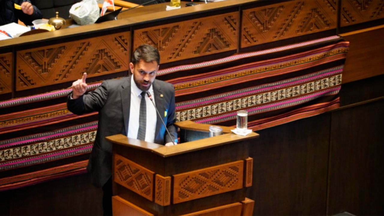Eduardo Del Castillo renunció, versiones extraoficiales afirman la posición del Ministro de Gobierno