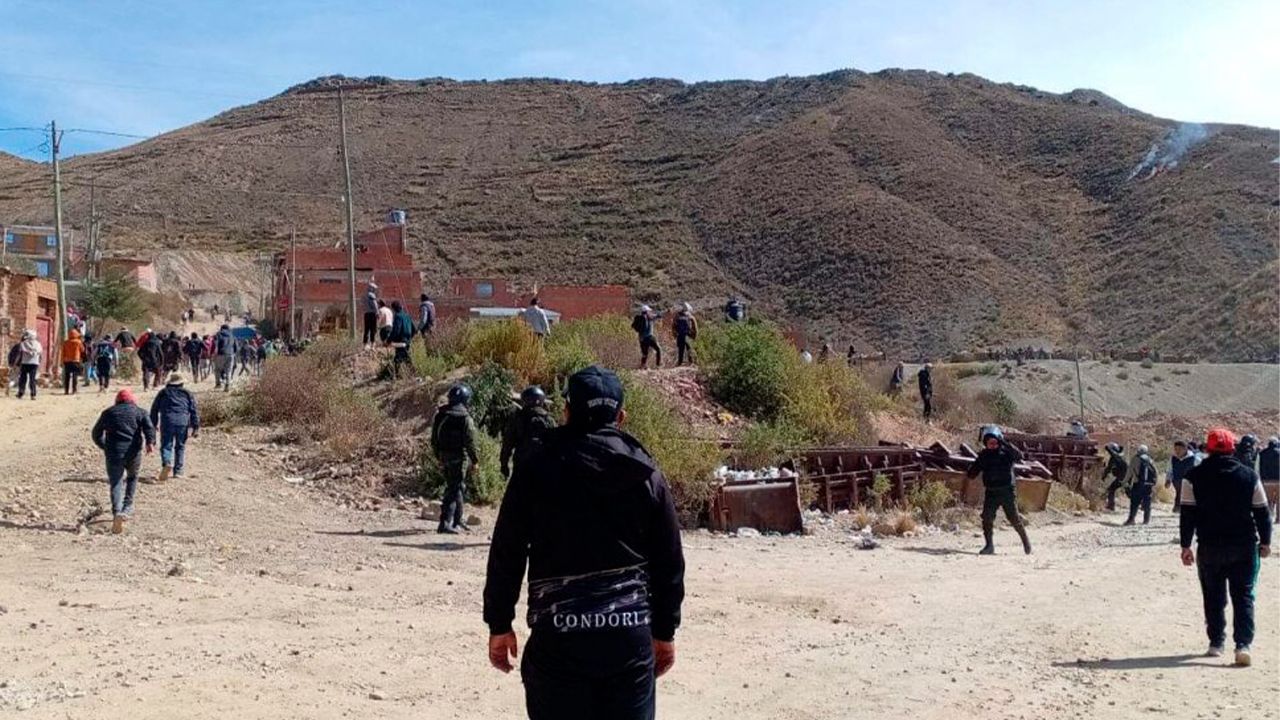 Enfrentamiento en Llallagua deja 33 heridos y responsabilizan a Morales