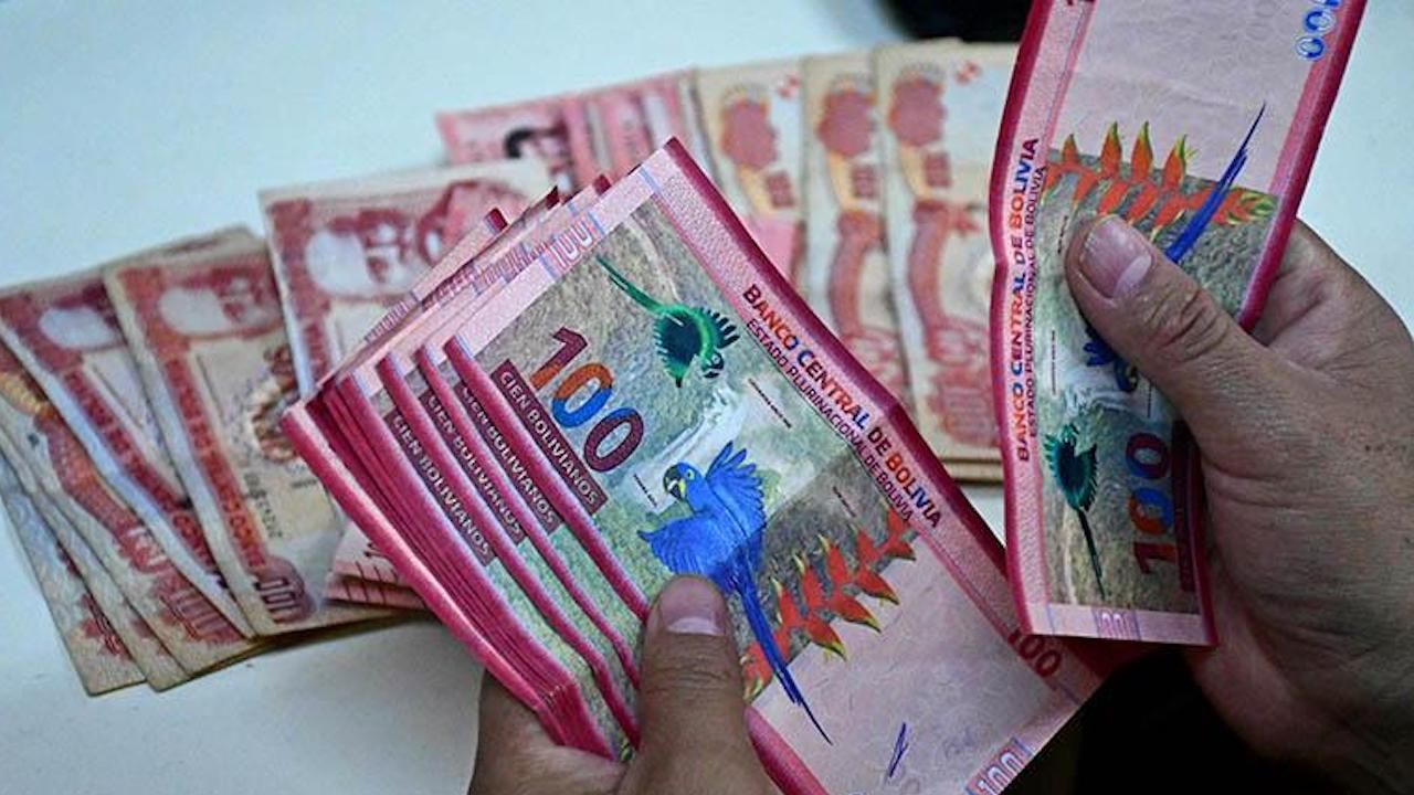 Gobierno propone ley para diferir el pago de créditos bancarios