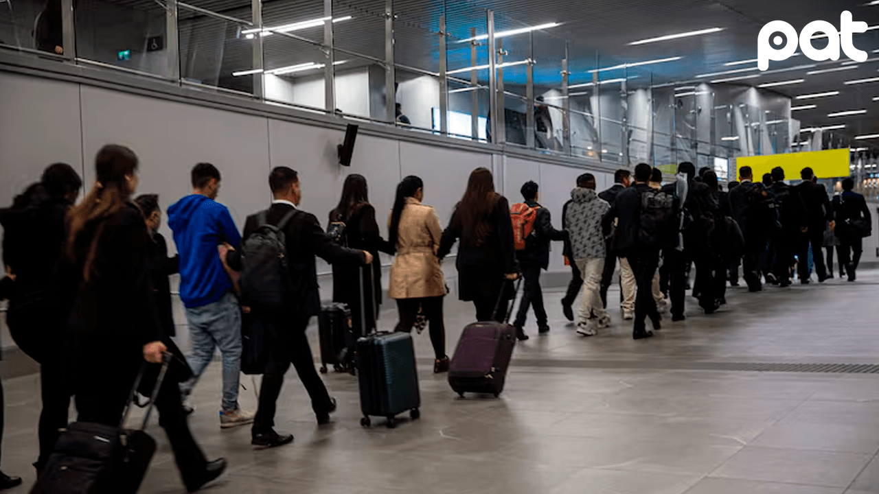 Chile expulsa a 86 extranjeros a Bolivia y Colombia