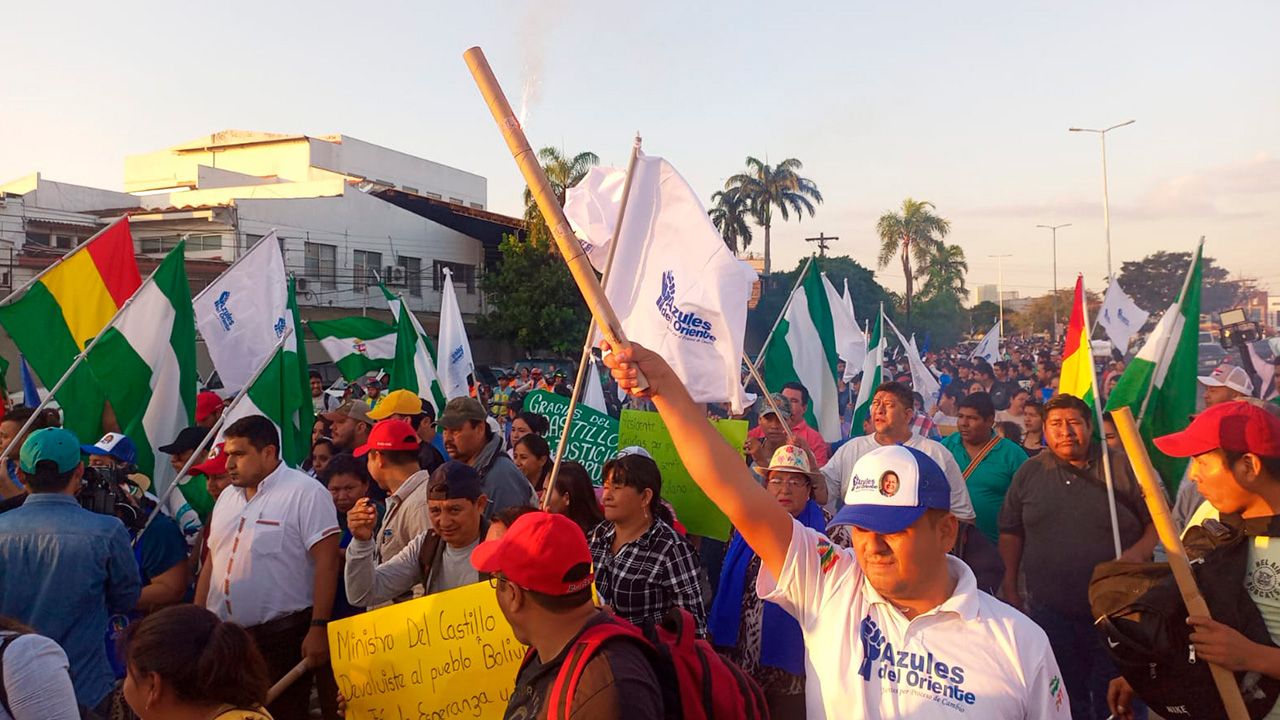 Diferentes sectores marcharon en apoyo al gobierno de Luis Arce