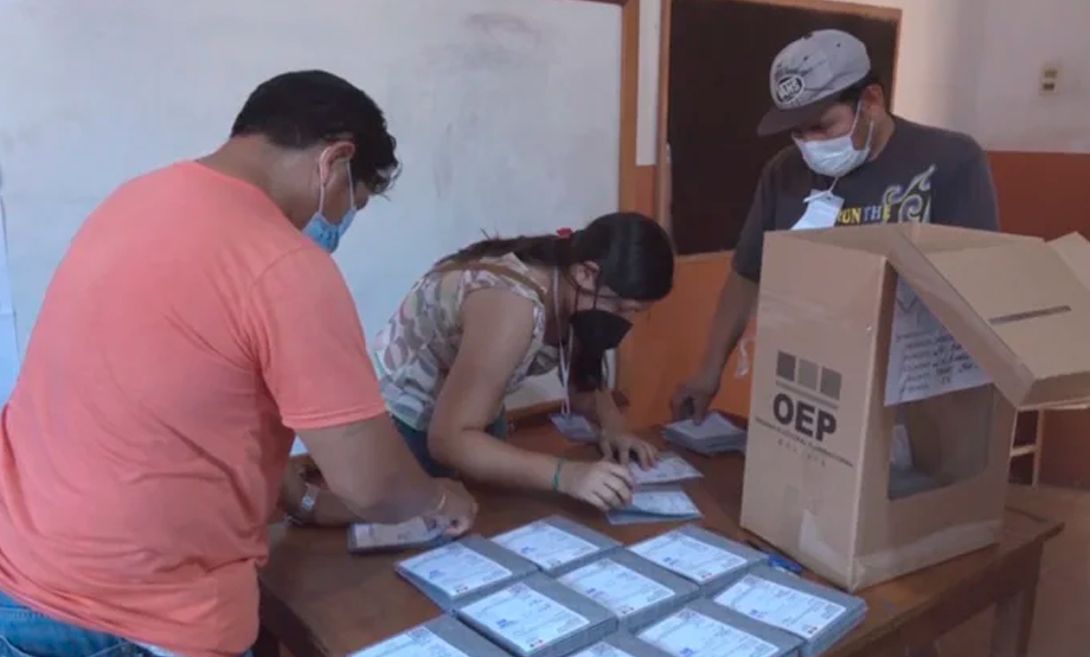 Lanzan campaña para reclutar 30 mil voluntarios y controlar el voto en las elecciones de agosto