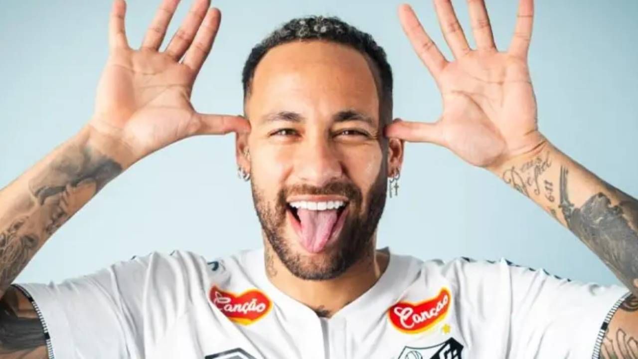 Neymar renueva contrato con el Santos hasta diciembre de 2025