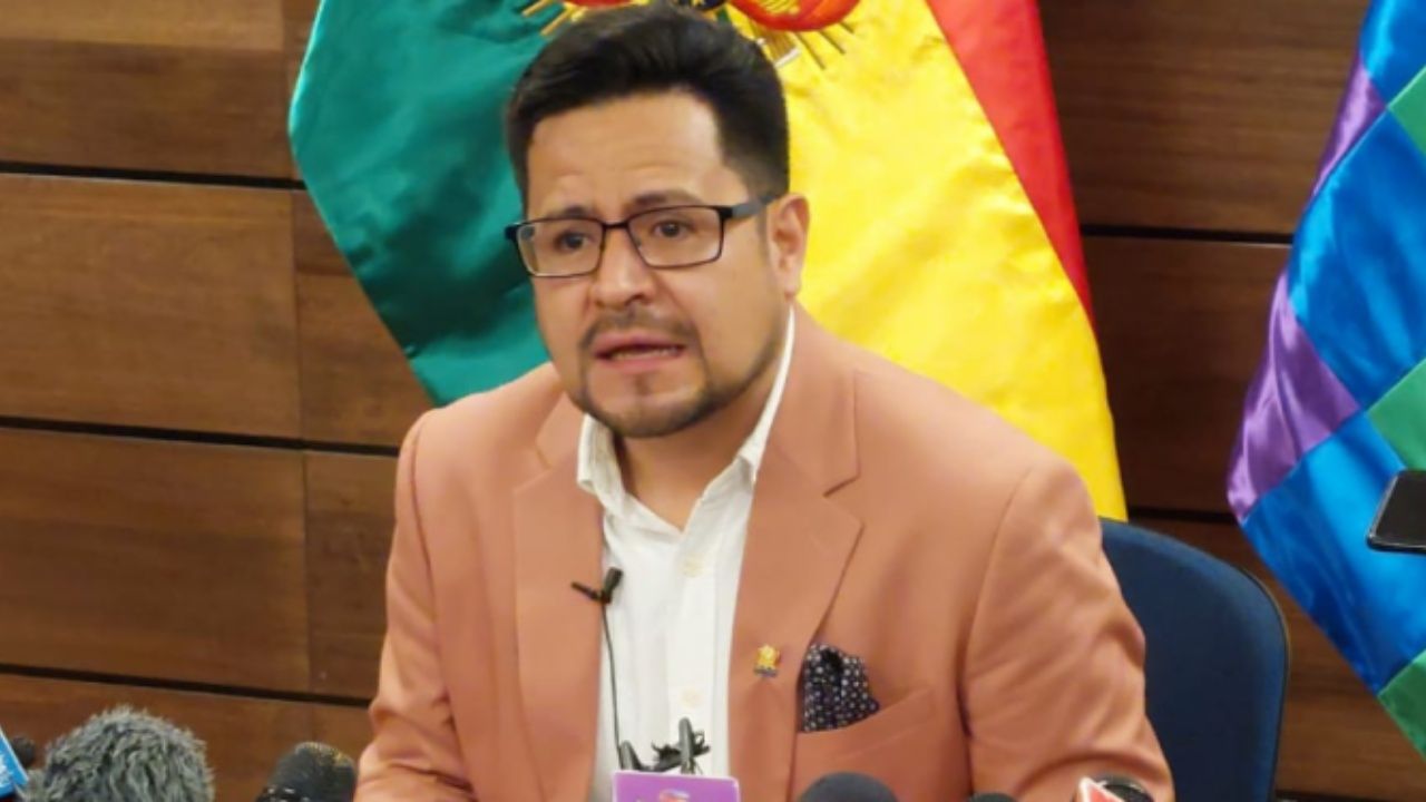  Alertan sobre las consecuencias de la restitución del ministro Del Castillo