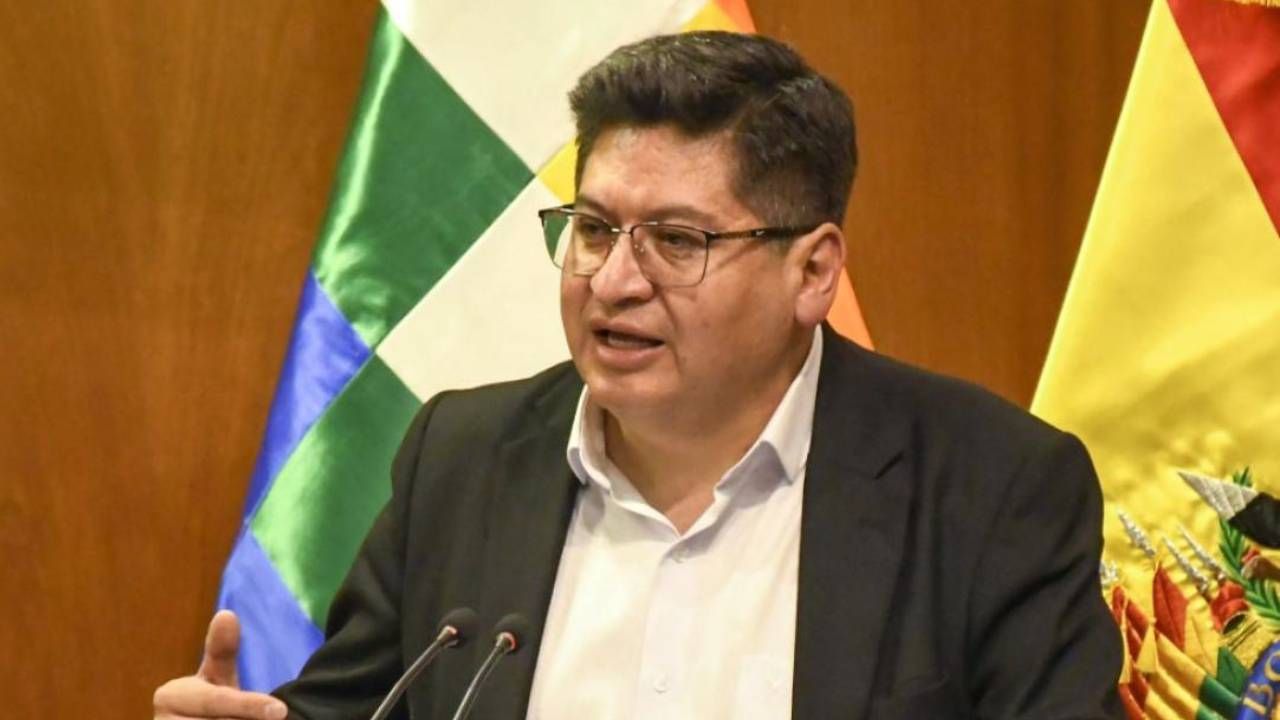 Gobierno da la razón a S&P y acepta que inestabilidad política limita el crédito externo