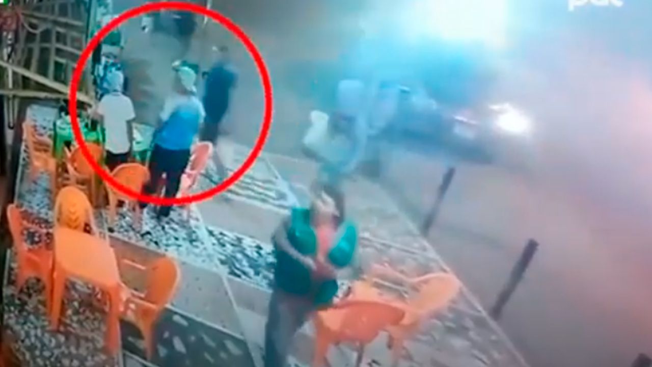 Madre denuncia intento de rapto a su hijo cuando este cenaba con sus amigos 