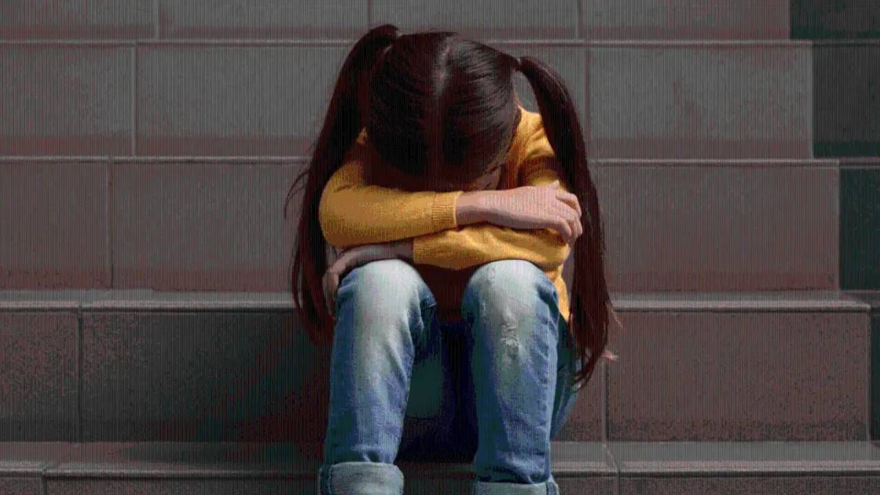 Madre le dio pastillas para dormir a su hija de 12 años para luego irse a bailar