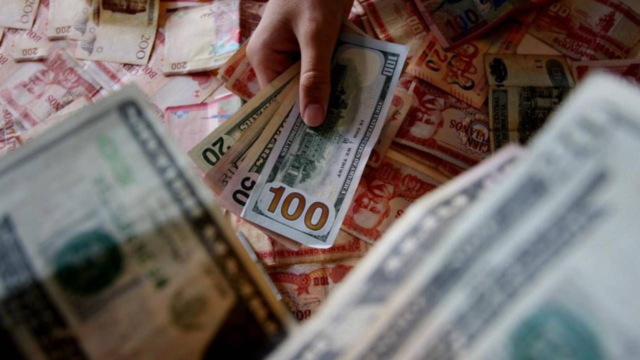 "La gente está priorizando alimentos antes que dólares”: cae del USDT por debajo de Bs 15