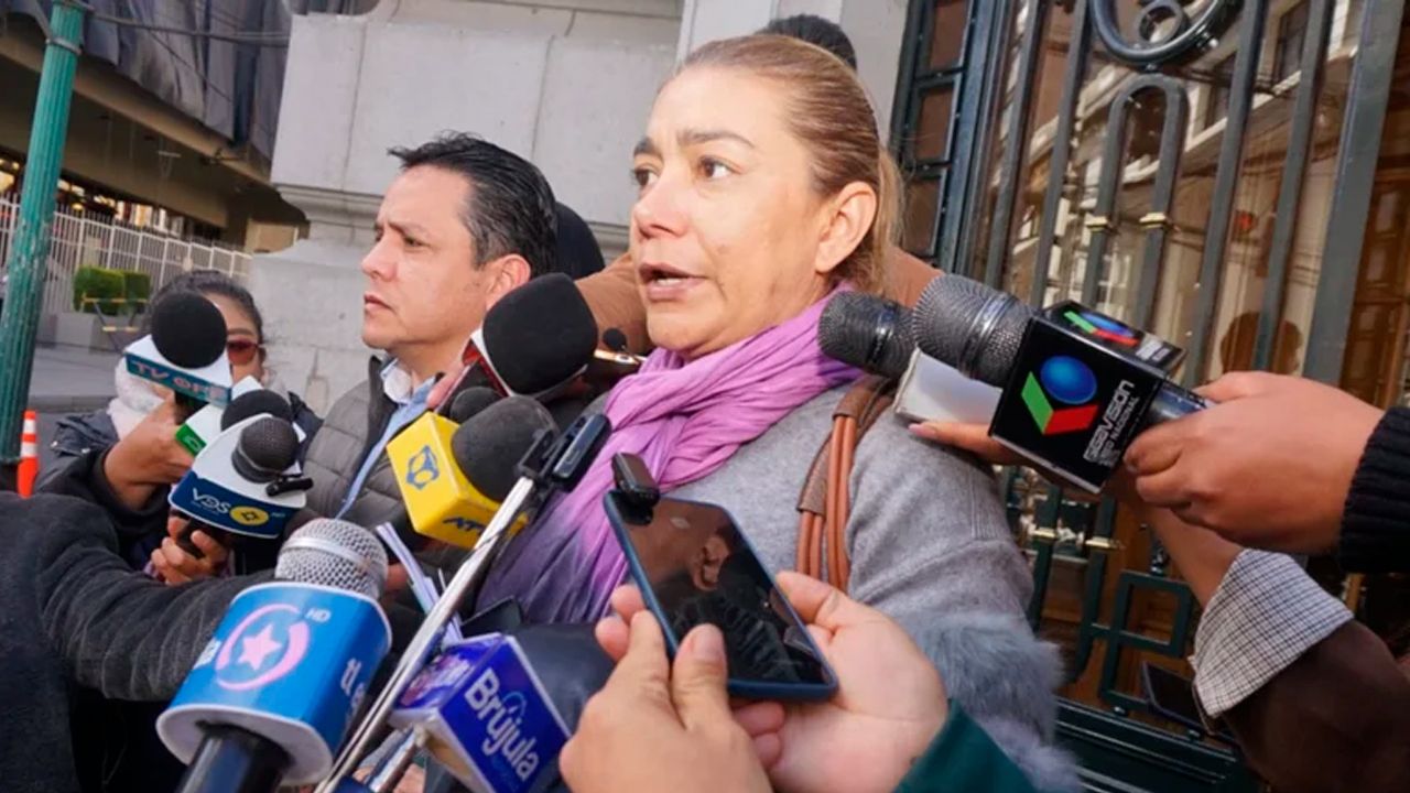 Diputada denuncia que $us 2.000 millones de aportes previsionales fueron depositados en Banco Fassil antes de su quiebra