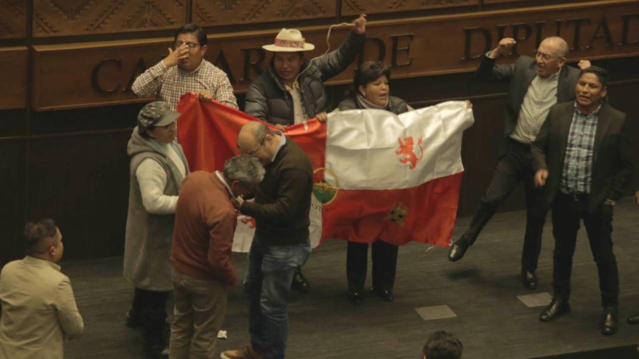 Declaran cuarto intermedio en sesión de Diputados en medio de protestas por el litio