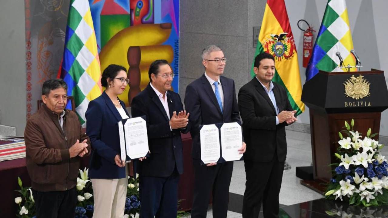 YLB defiende contrato con empresa china y niega que implique riesgos financieros para el Estado