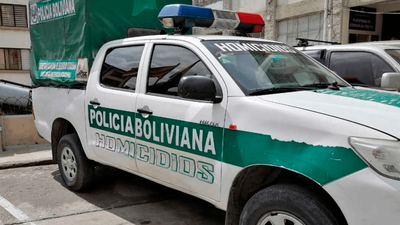 Investigan muerte de mujer de la tercera edad hallada en plaza céntrica de la paz