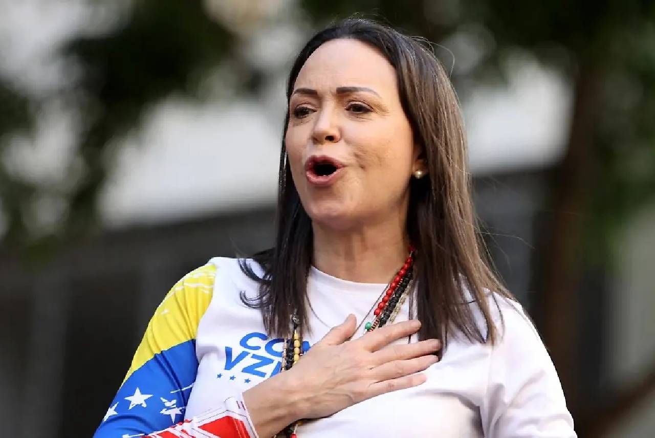 María Corina Machado exhorta al Ejército venezolano a actuar con firmeza: "El régimen va a caer y habrá justicia"