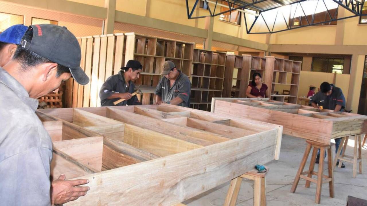 Muebles bolivianos conquistan el mundo: exportaciones crecen 69% y llegan a 12 países