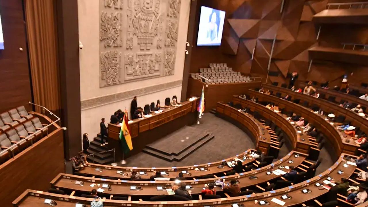 Convocan reinstalación de sesión en la ALP para tratar crédito de 30 millones de dólares