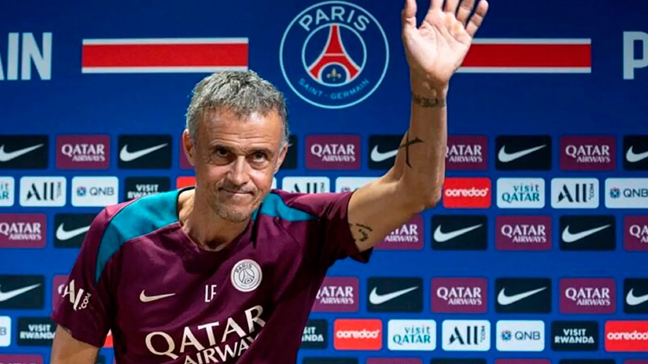 El PSG impone su dominio en Europa  con un 15-0 y va por su quinto trofeo  del año