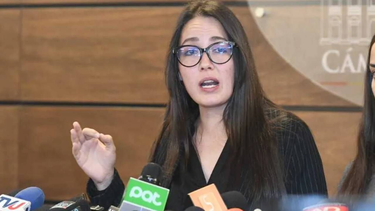 Diputada denuncia transferencia de Bs 6,7 millones al Ministerio de Gobierno para la campaña del MAS