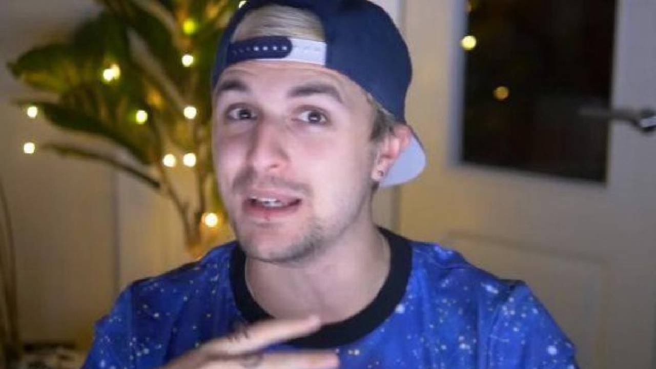 Dalas Review es cancelado por promover la idea de que "comer una vez al día es la mejor forma de perder peso"