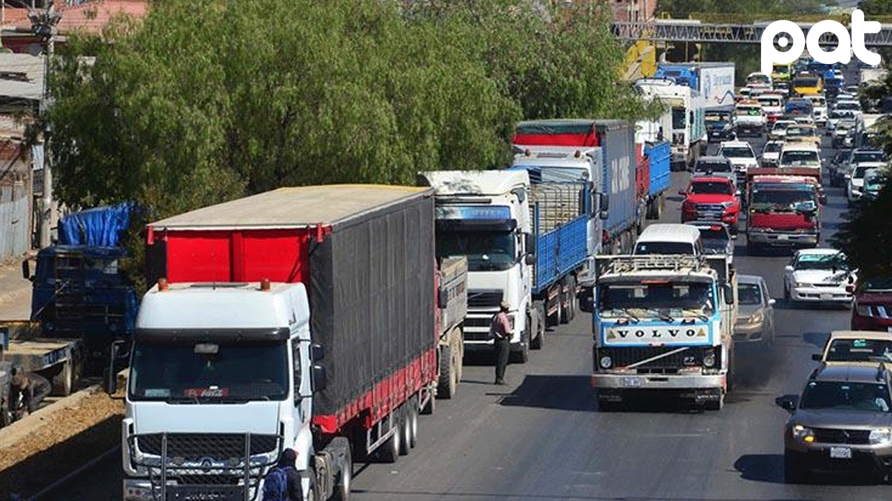 Industriales paceños alertan que escasez de combustible frena la producción