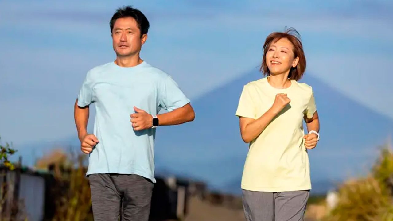 Caminata japonesa gana popularidad en redes por sus beneficios y sencillez