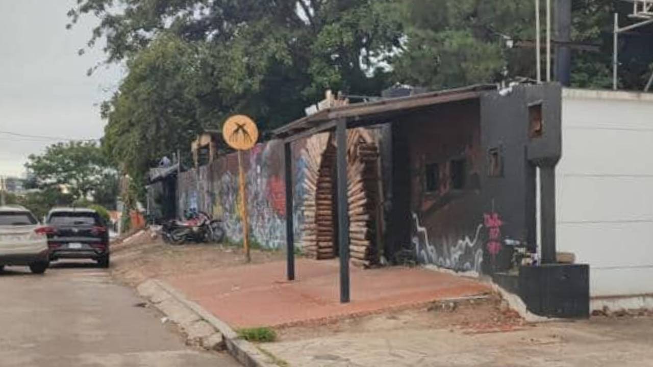 Vecinos de un condominio en Equipetrol denuncian a un "boliche"