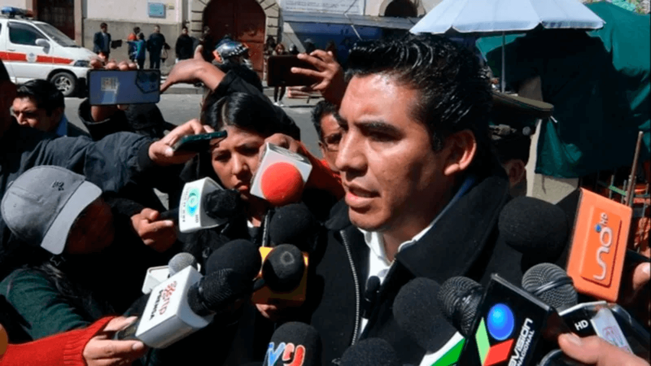 Traslado de Camacho a Santa Cruz queda descartado por riesgos 