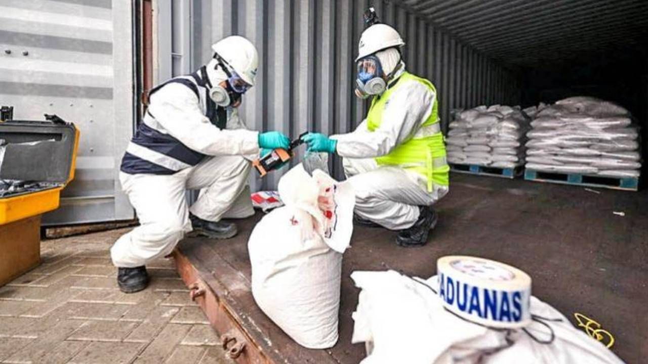 Gobierno pide investigar si mercurio ilegal hallado en Perú era para Bolivia