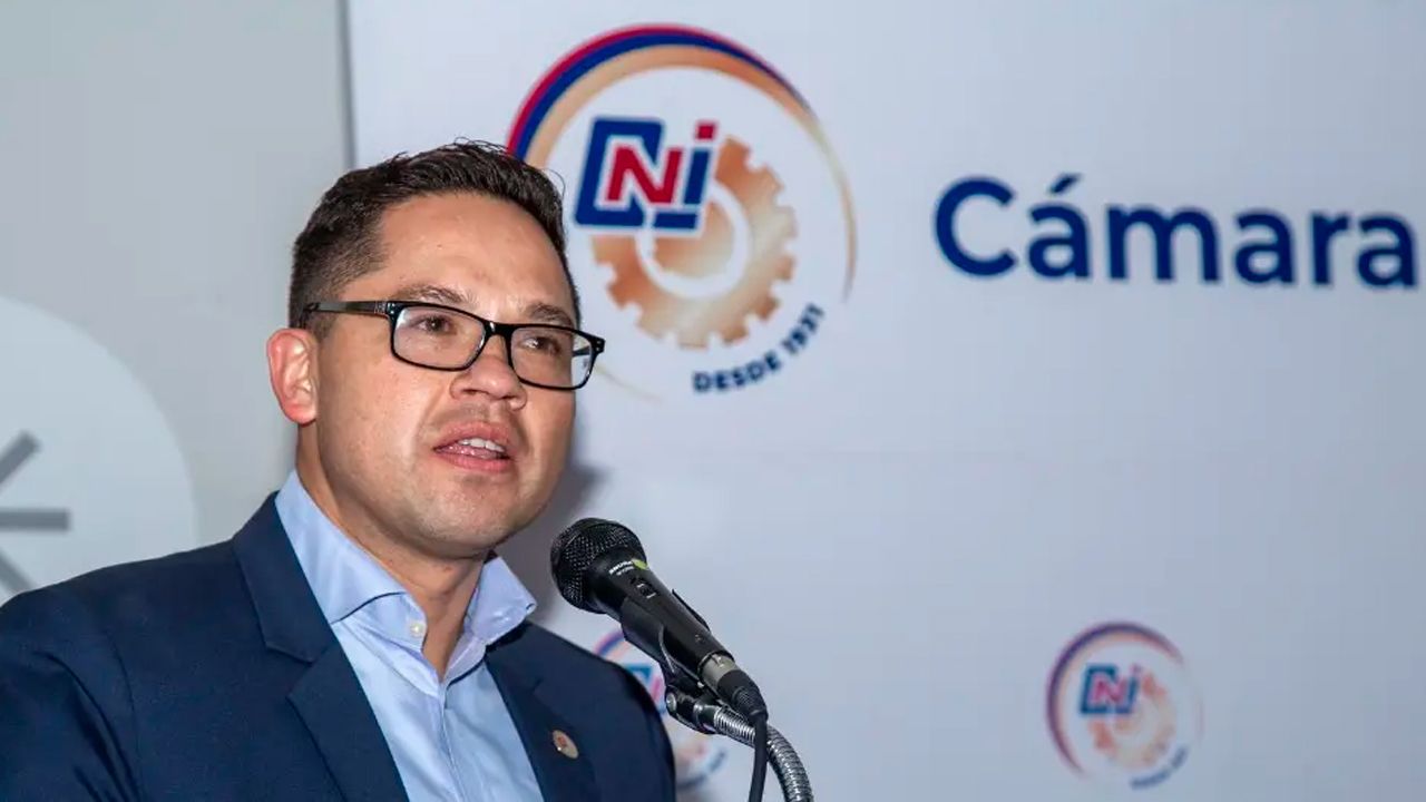 Industriales rechazan doble feriado del Bicentenario y advierten impacto económico de $us 12 millones
