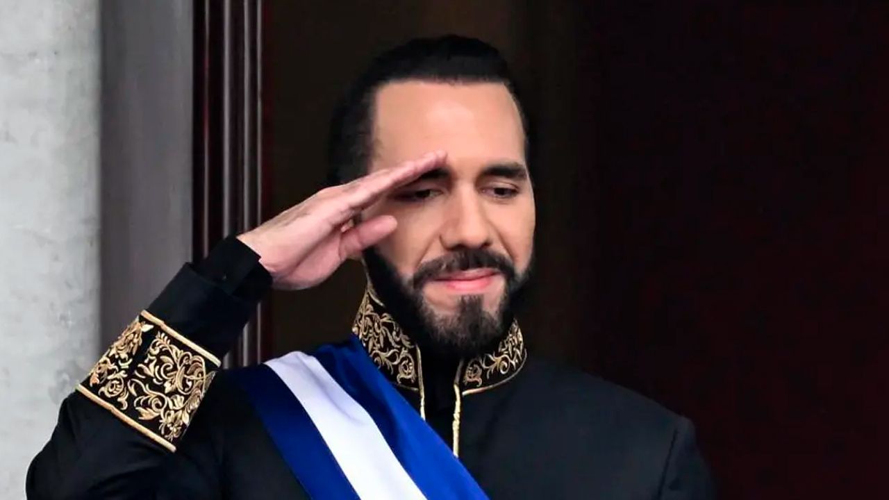 Bukele logra reelección indefinida tras reforma constitucional aprobada por su Congreso