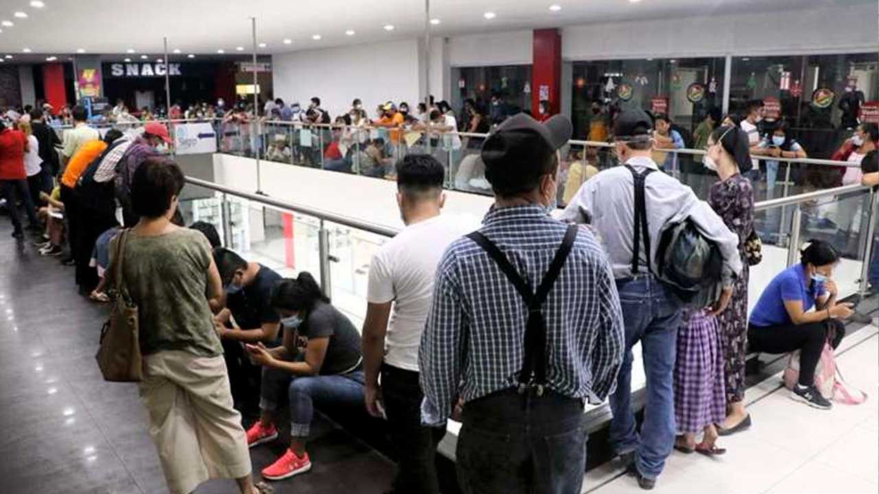 Largas filas en Santa Cruz por renovación del carnet antes de las elecciones