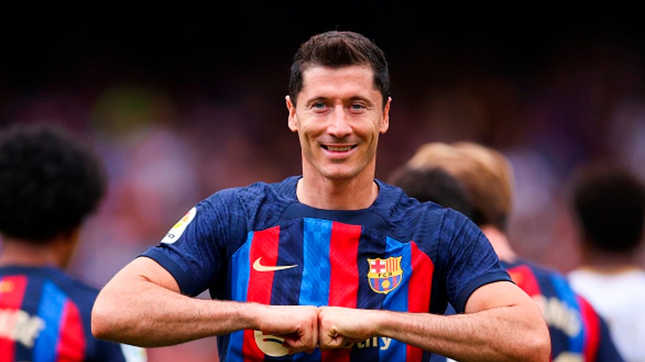 Lewandowski rechazó millonaria  oferta árabe para quedarse en  Barcelona