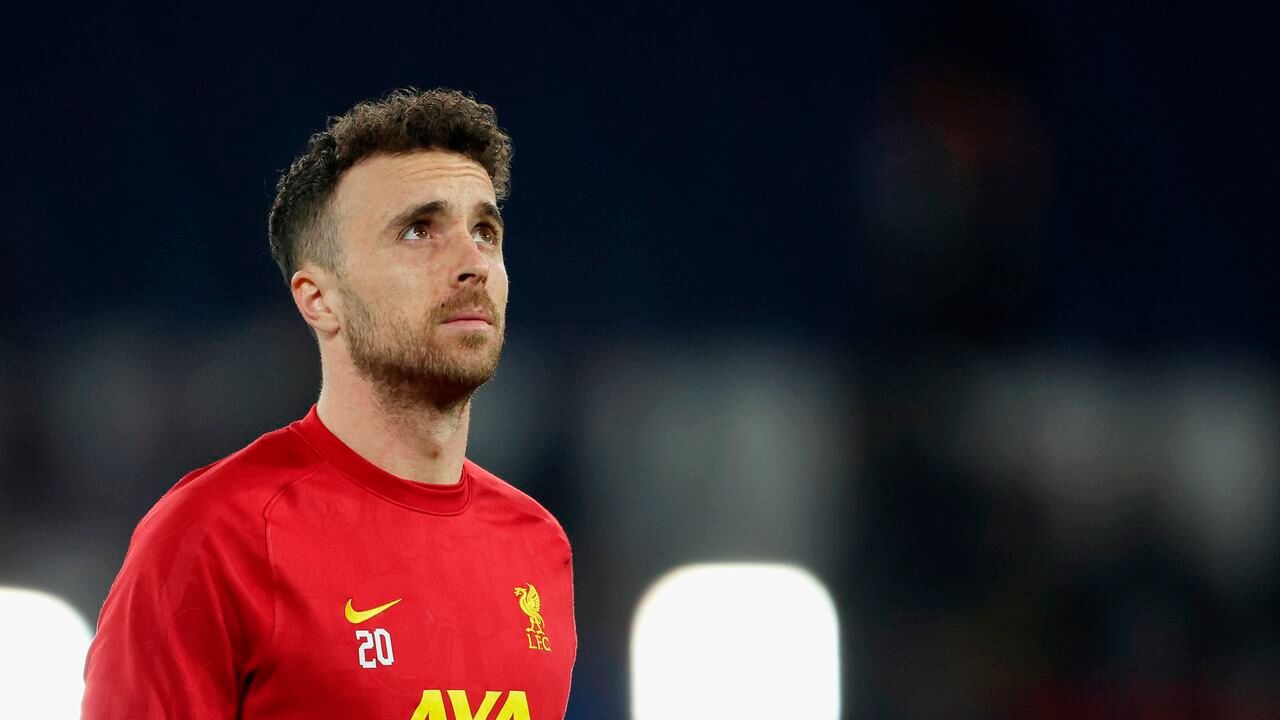 El Liverpool dedica su primera victoria  en Premier a Diogo Jota con un partido  de videojuego