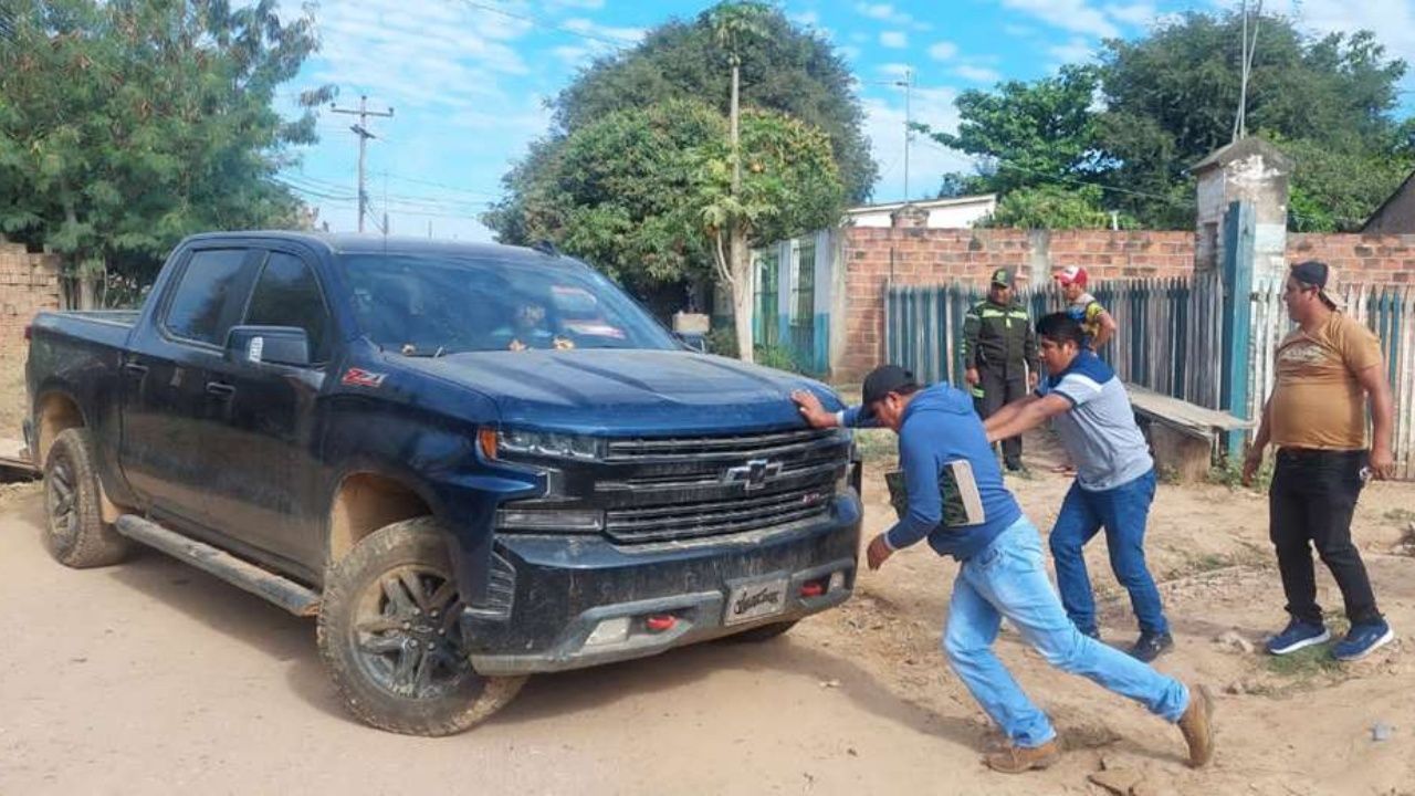 Otro vehículo robado en Chile es encontrado en territorio boliviano