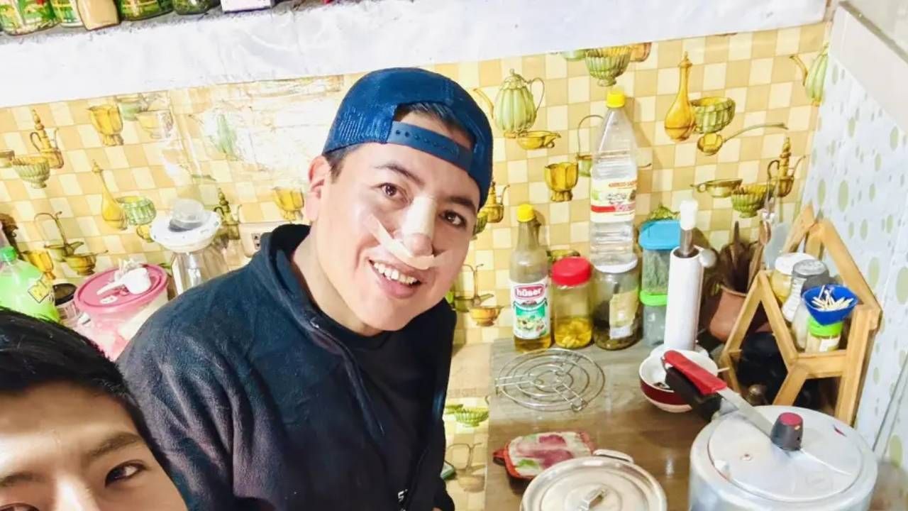 Pumari difunde una fotografía cumpliendo detención domiciliaria