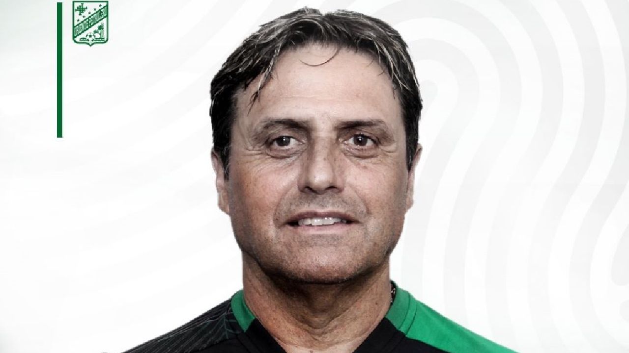 Hoyos dirigirá su último partido como DT de Oriente