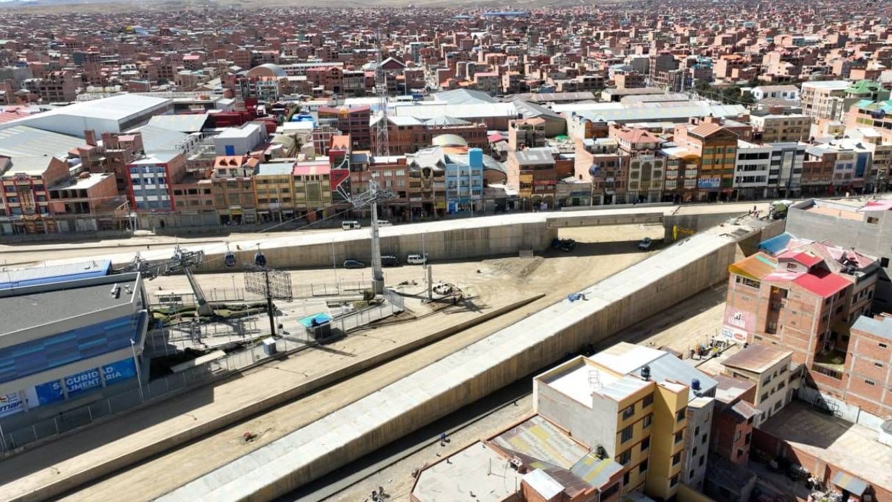 Anuncian inicio de pruebas de carga en el Distribuidor Río Seco y Fejuve acompaña avance de obras