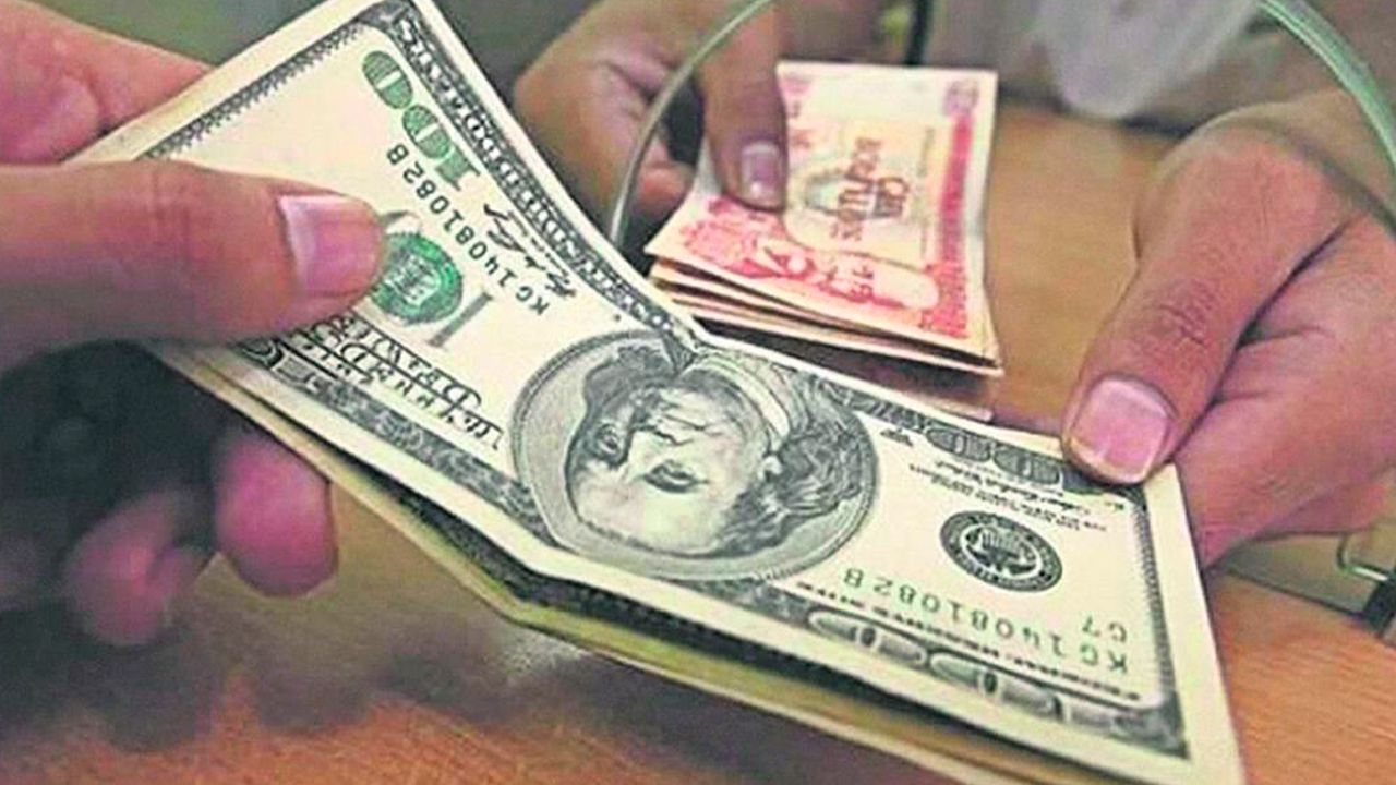El dólar paralelo se aproxima al umbral de los 10 bolivianos