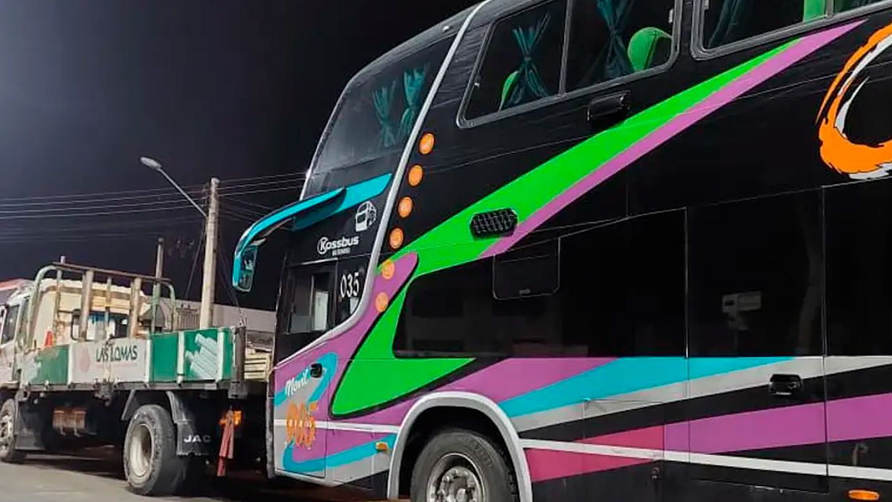 Camiones esperan hasta tres días para cargar combustible en el eje central