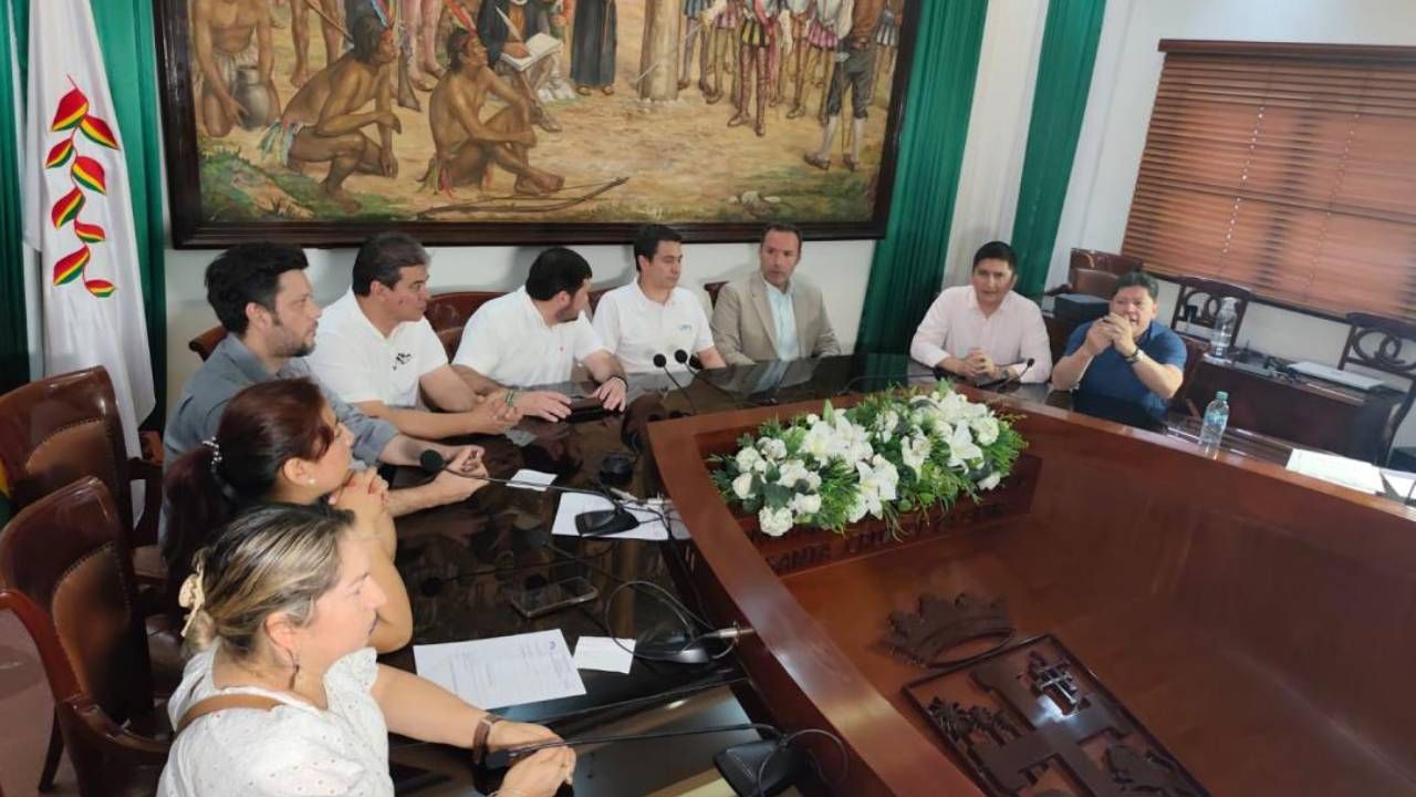 Cívicos convocan reunión para abordar conflicto en el Concejo