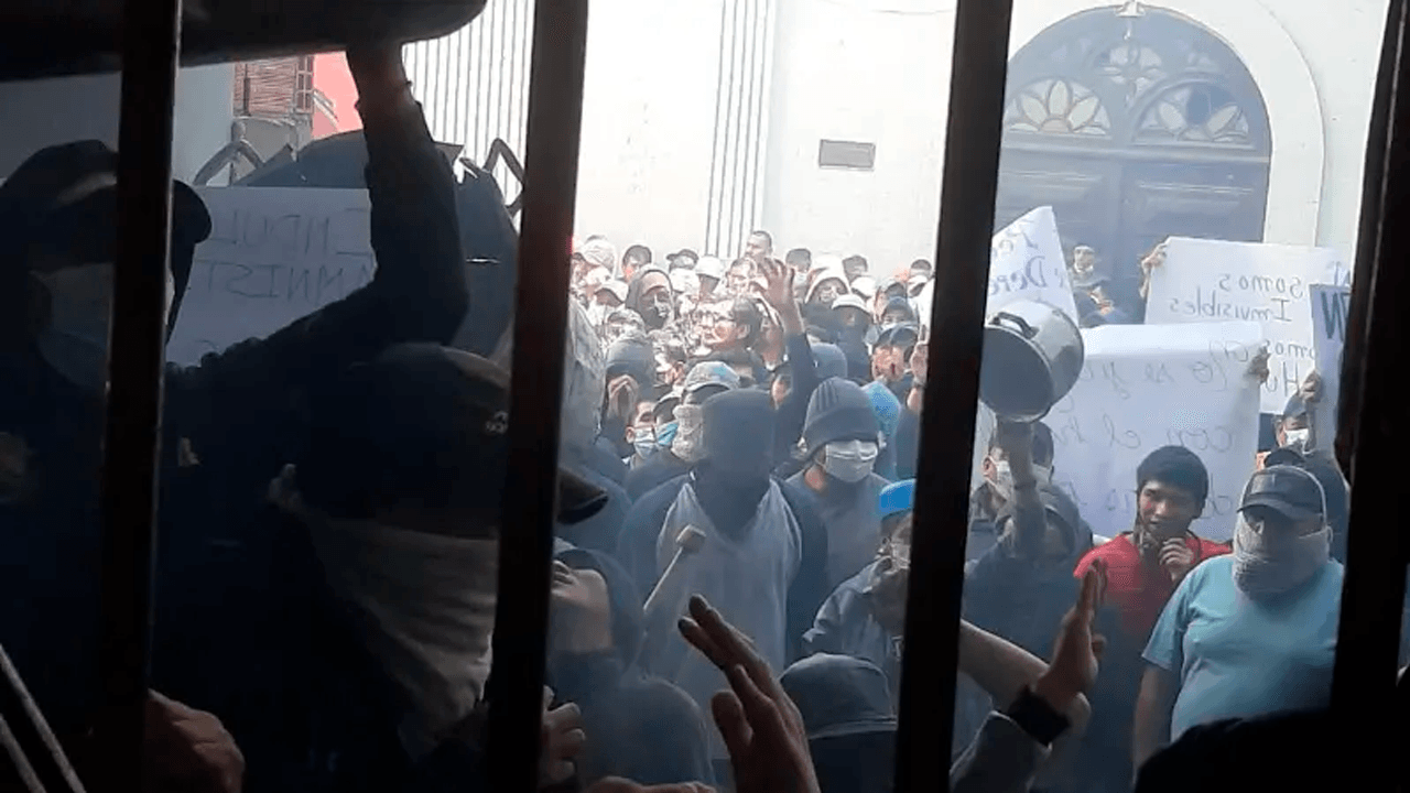  Protesta de reos en la cárcel de San Pedro por falta de pago de prediarios 