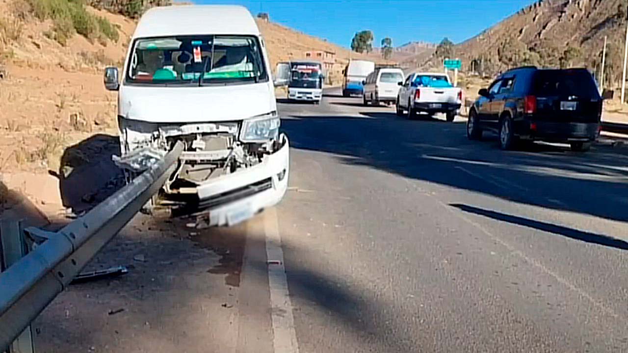 Doble accidente en la carretera Potosí-Sucre deja varios heridos