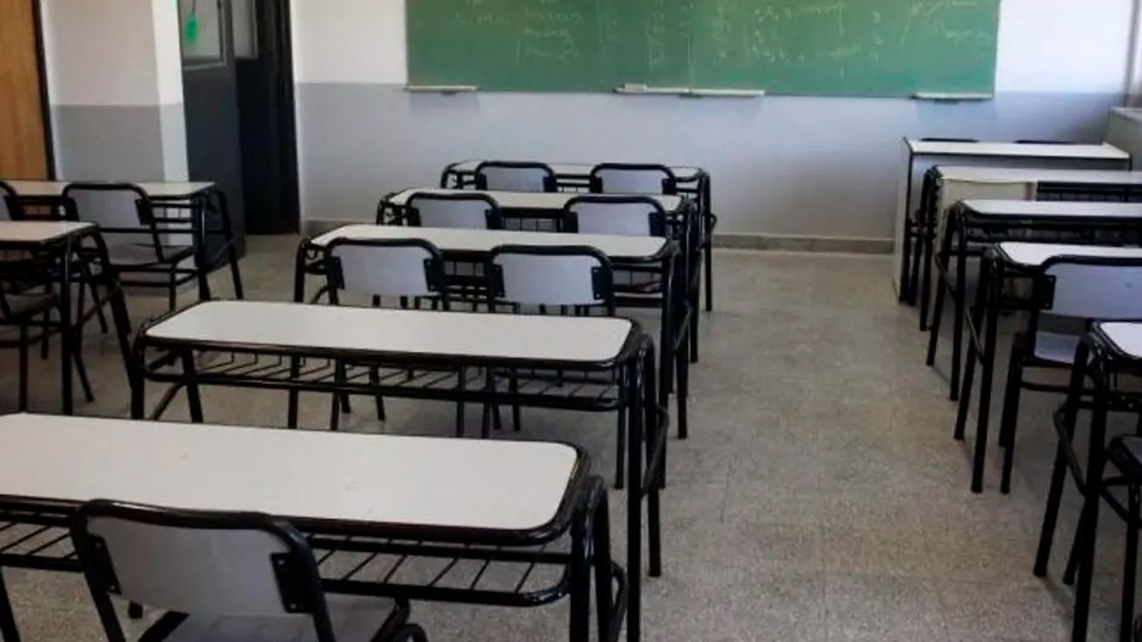 Niño amenaza con un estilete a compañeros de curso en Cochabamba