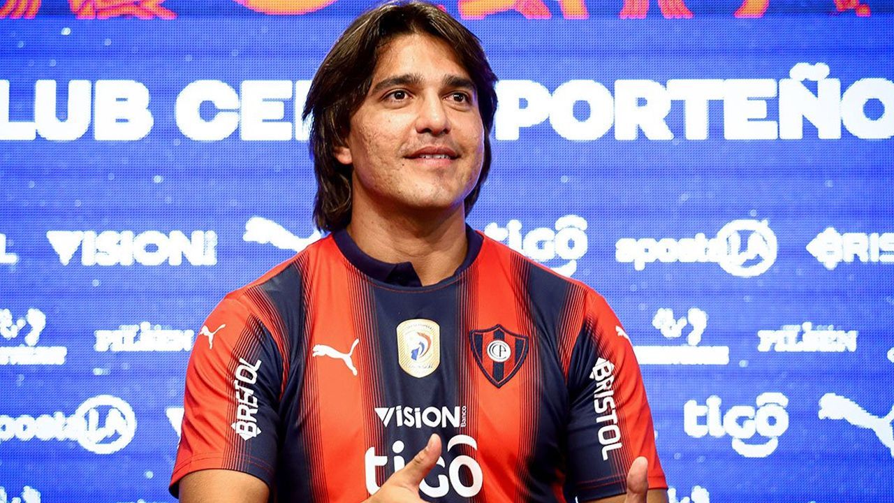Cerro Porteño anuncia la salida de Marcelo Moreno Martins