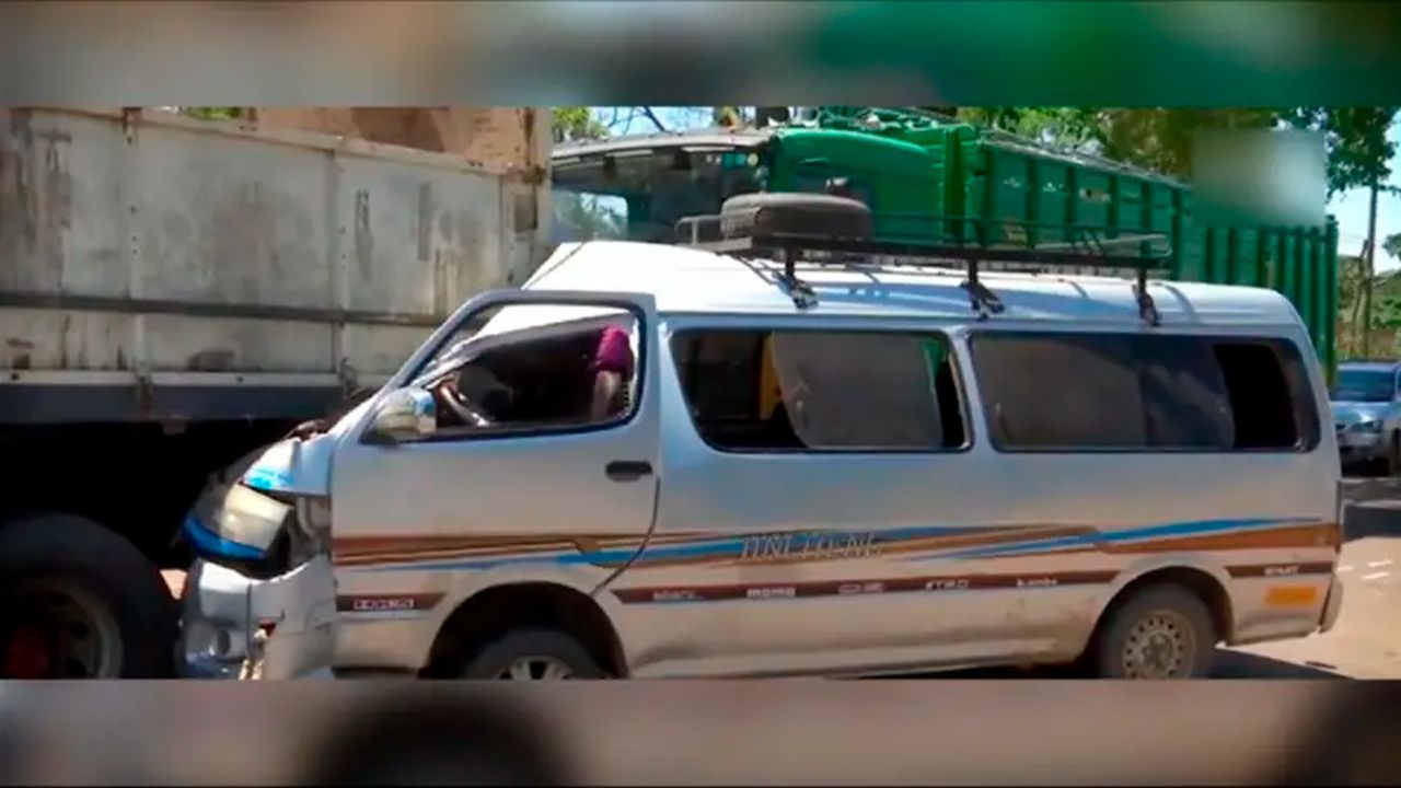 Triple choque en la doble vía a La Guardia deja solo daños materiales